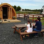 Emlagh, Self Catering Glamping Pods *