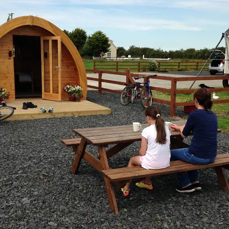 Emlagh, Self Catering Glamping Pods *