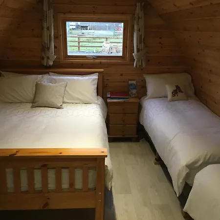 Emlagh, Self Catering Glamping Pods *