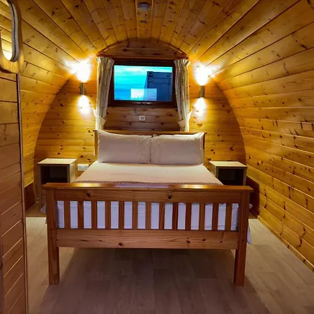 Chalet Emlagh, Self Catering Glamping Pods *