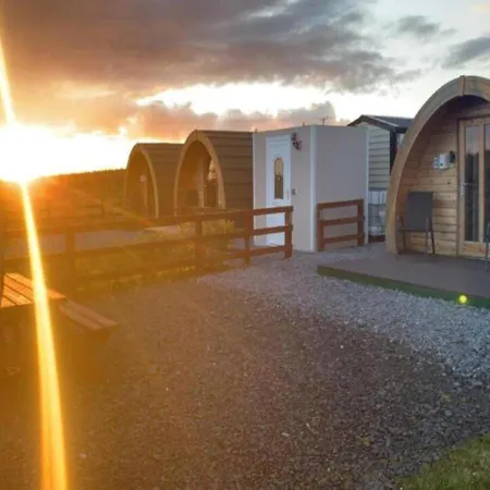 Chalet Emlagh, Self Catering Glamping Pods