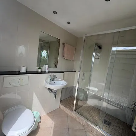 Emlagh, Self Catering Glamping Pods Chalet *
