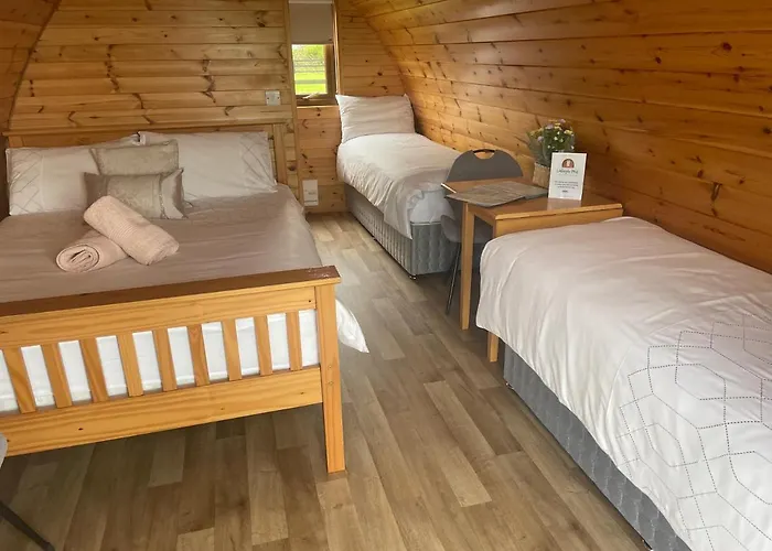 Emlagh, Self Catering Glamping Pods Chalet *